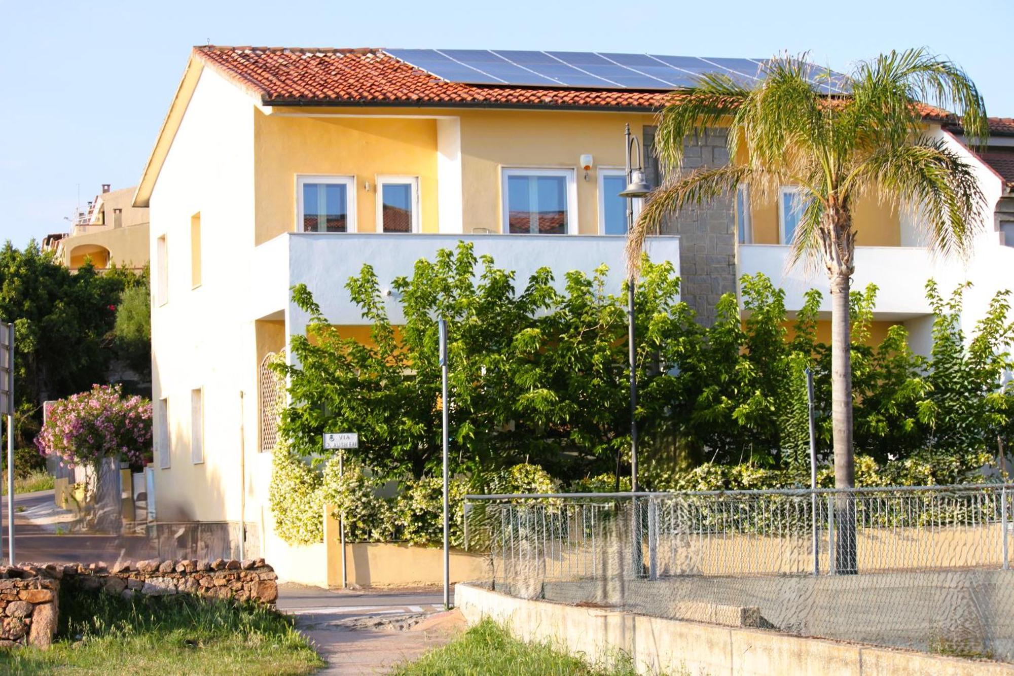 La Smeralda - Boutique Rooms And Breakfast Golfo Aranci Dış mekan fotoğraf